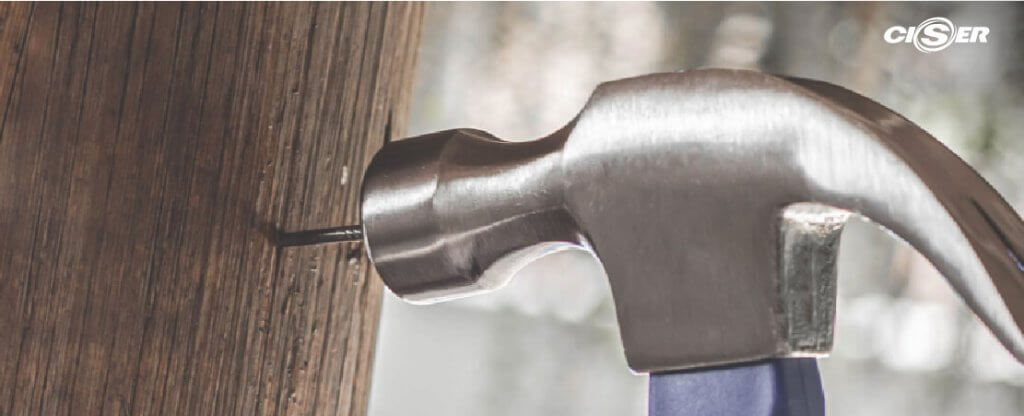Os martelos são exemplos de ferramentas de golpes na linha WorkPro Ciser