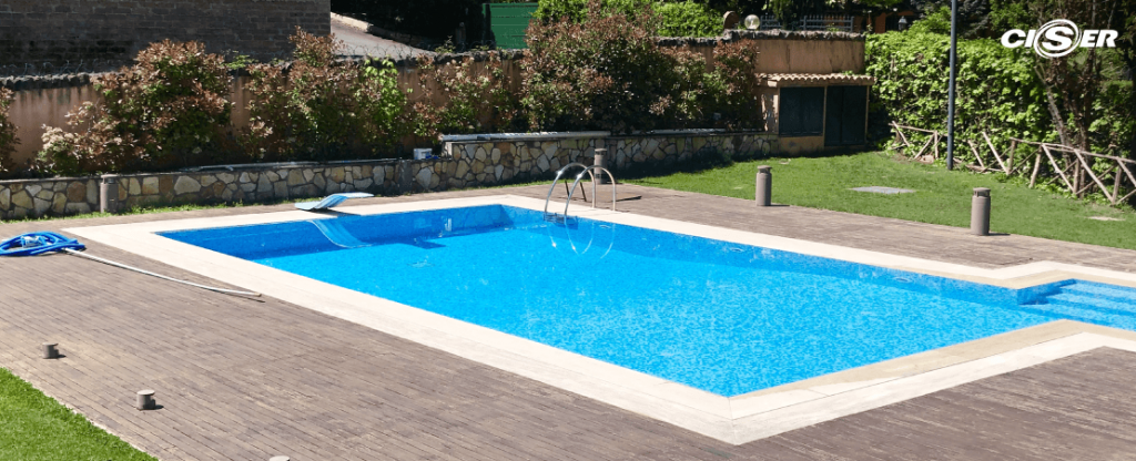 Área da piscina para ilustrar aplicação de impermeabilizante correto